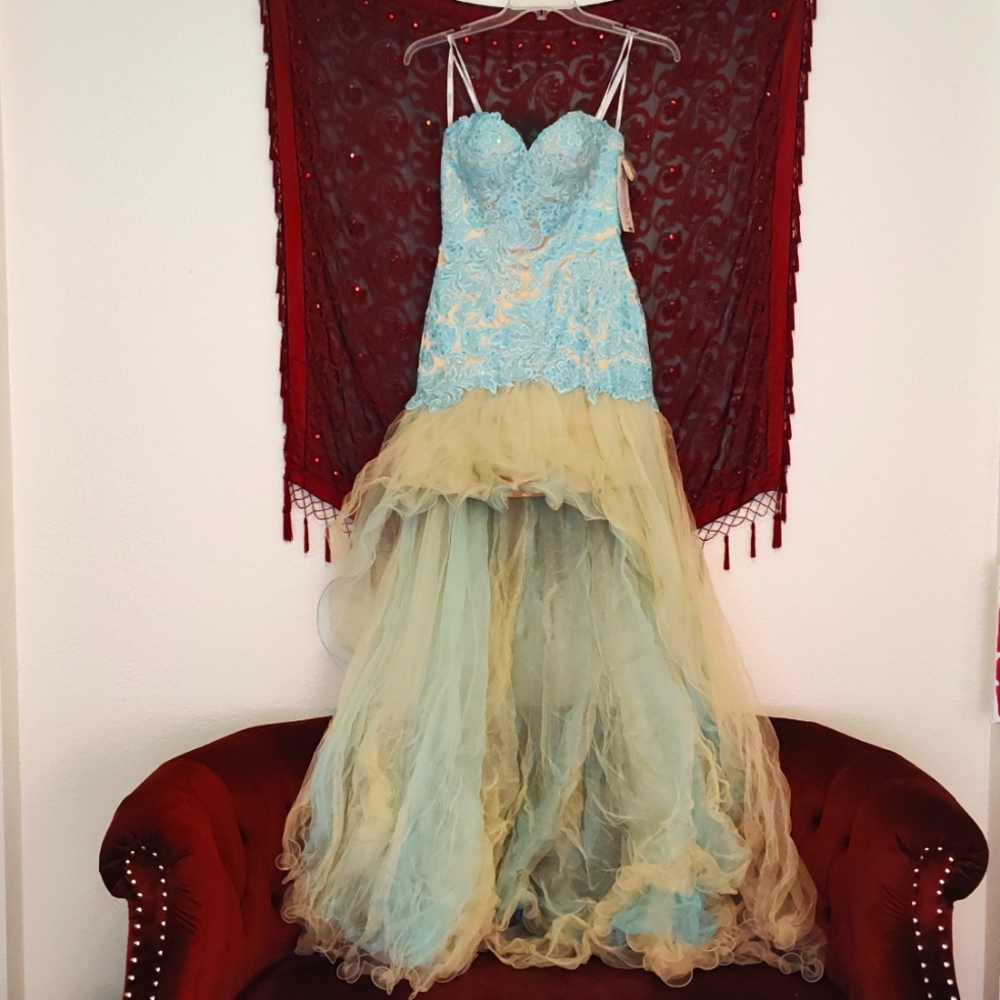 Tony Blows 114540 Size 2 Color Nude/Blue